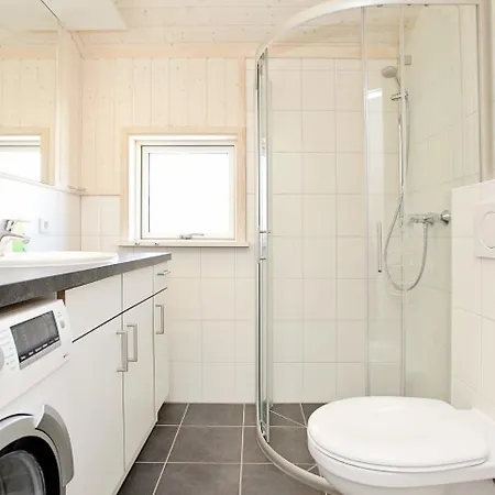 Four-bedroom Holiday In 3 Großenbrode